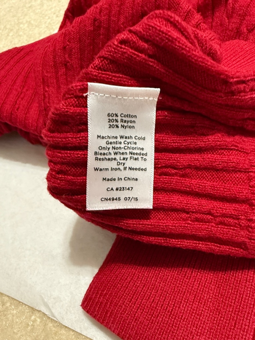 Talbots Mp cable knit turtleneck sweater. Small amount of peeling C pic - Picture 9 of 9